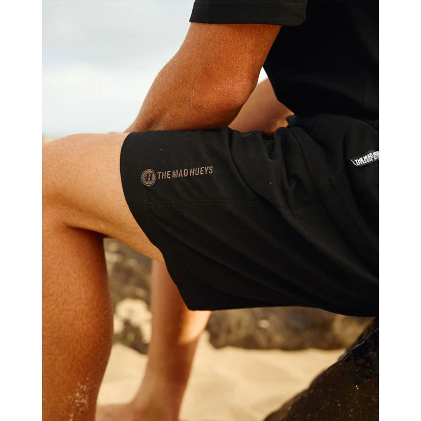 The Mad Hueys Stranded 18 Chino Short - Black